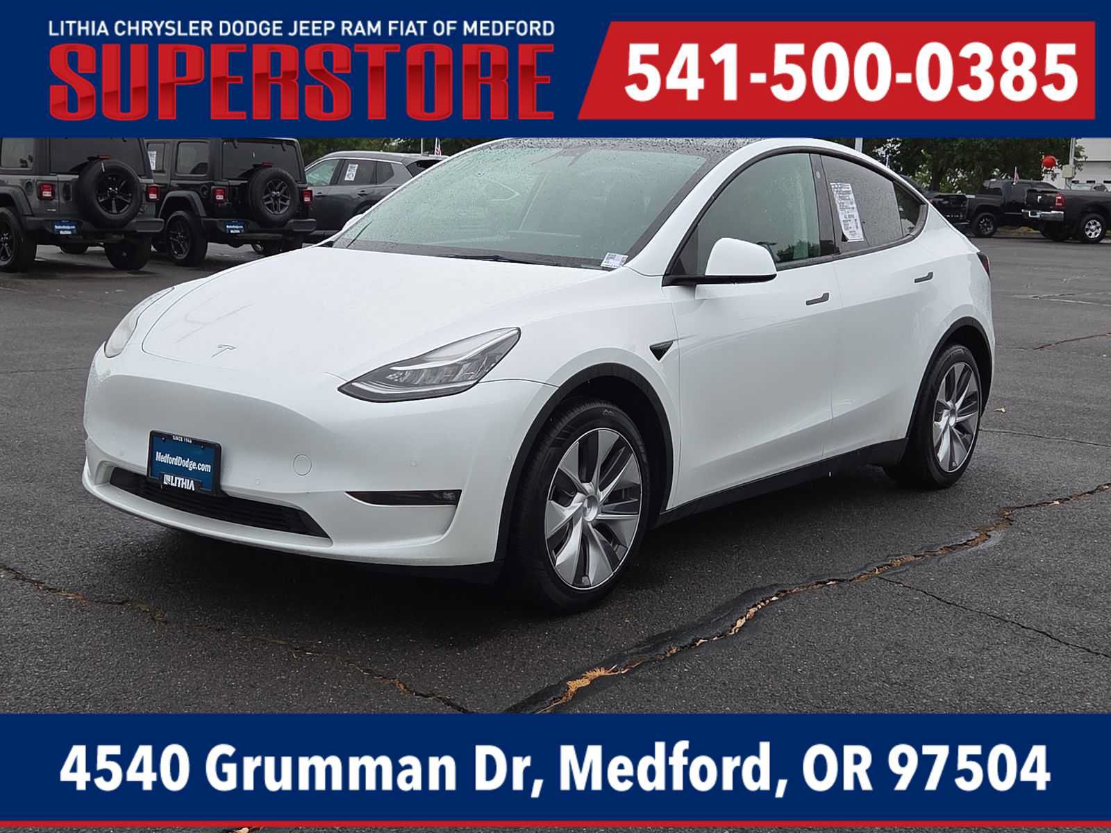 Used 2022 Tesla Model Y Long Range AWD/4WD image 1