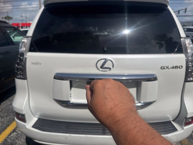 Used 2018 Lexus GX 460 Premium w/ Premium Package AWD/4WD image 11