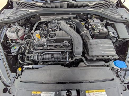 Used 2025 Volkswagen Jetta SE FWD image 22
