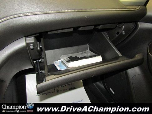 Used 2022 GMC Acadia SLT w/ Technology Package image 49