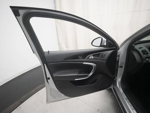 Used 2011 Buick Regal CXL FWD image 25