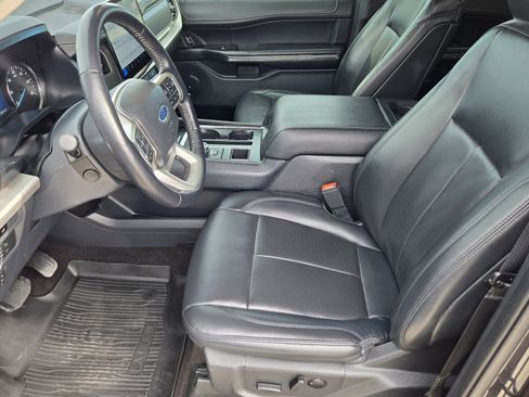 Used 2022 Ford Expedition Max XLT image 15