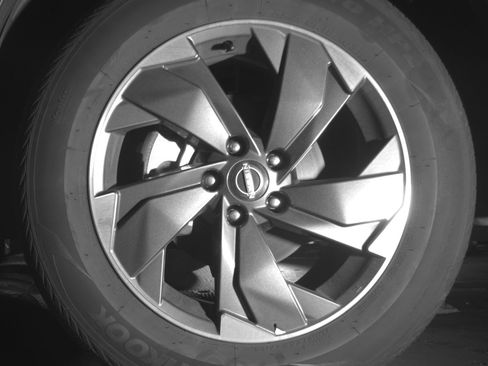 Used 2025 Nissan Rogue SV image 12