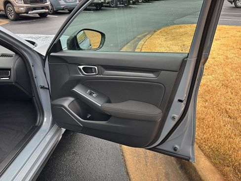 Used 2025 Honda Civic Sport image 12