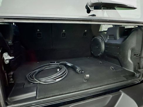 Used 2022 Jeep Wrangler Sahara w/ Cold Weather Group image 30