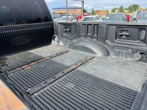 Used 2017 Ford F250 XLT w/ XLT Premium Package AWD/4WD image 13