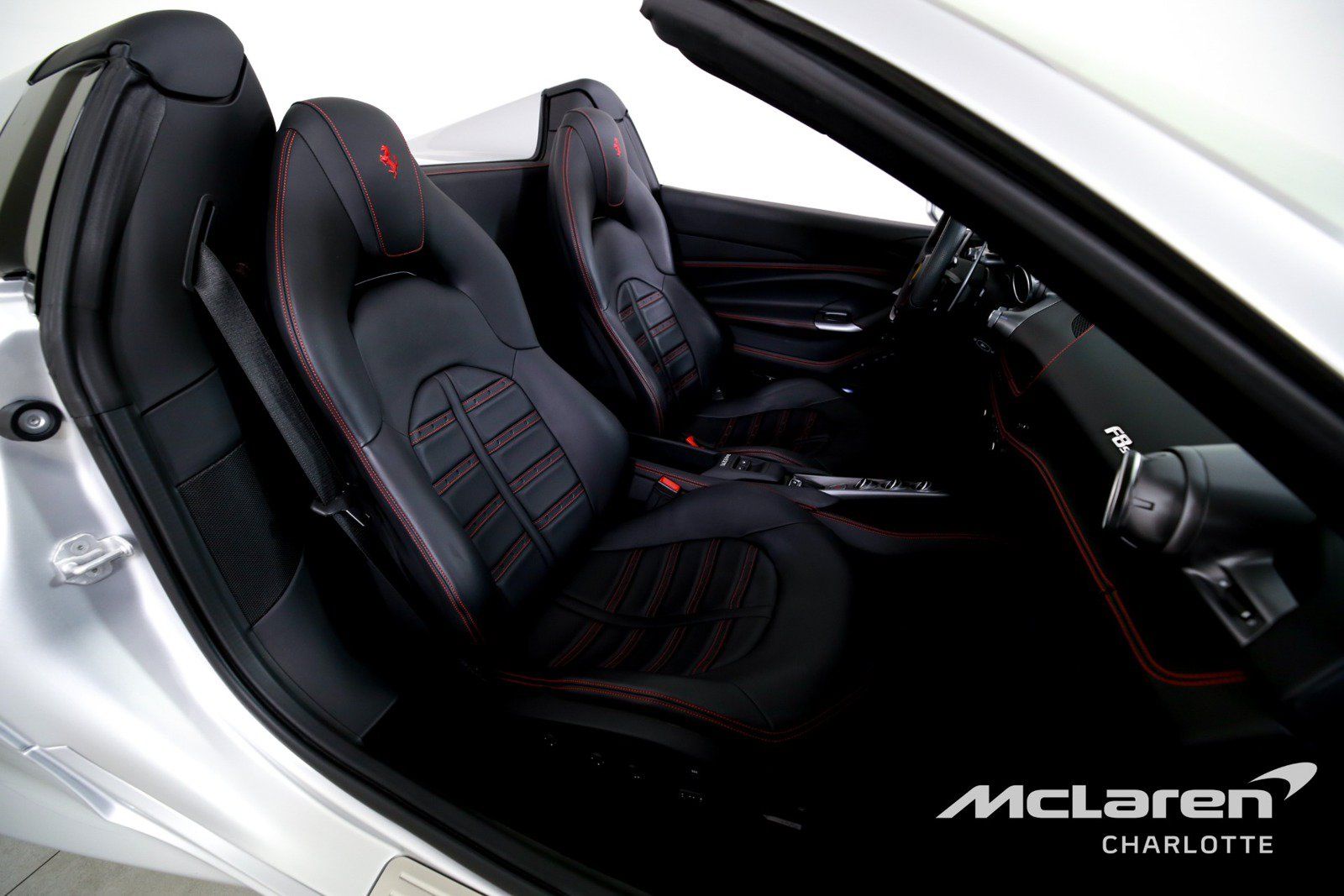 Used 2022 Ferrari F8 Tributo RWD image 20