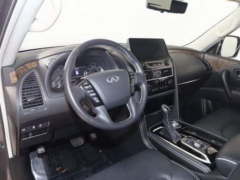 Used 2023 INFINITI QX80 Premium Select w/ All-Season Package image 26