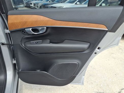 Certified 2024 Volvo XC90 T8 Plus w/ Protection Package Premier image 14