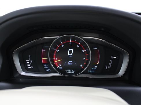 Used 2015 Volvo XC60 T6 Platinum AWD/4WD image 31