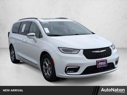 Used 2022 Chrysler Pacifica Limited