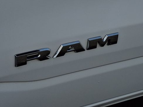 Used 2019 RAM 1500 Big Horn AWD/4WD image 31