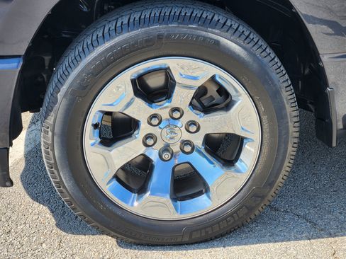 Used 2021 RAM 1500 Lone Star AWD/4WD image 29