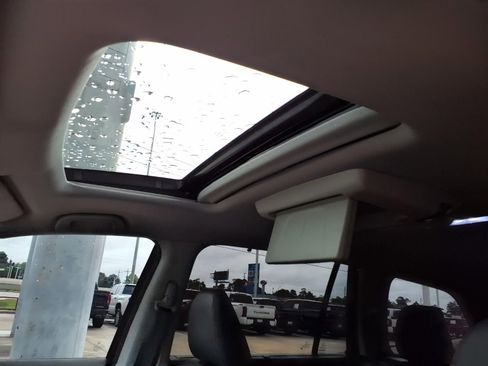 Used 2020 Honda Pilot Touring image 12