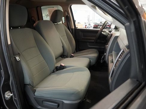 Used 2014 RAM 1500 Express image 30