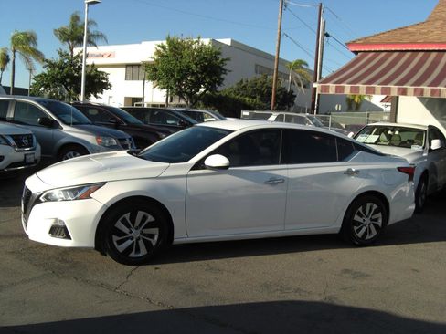 Used 2020 Nissan Altima 2.5 S image 4