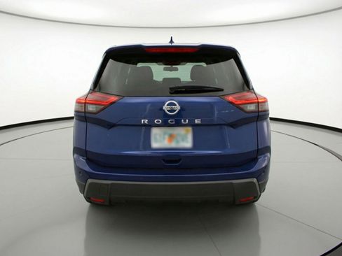 Used 2025 Nissan Rogue SV image 7