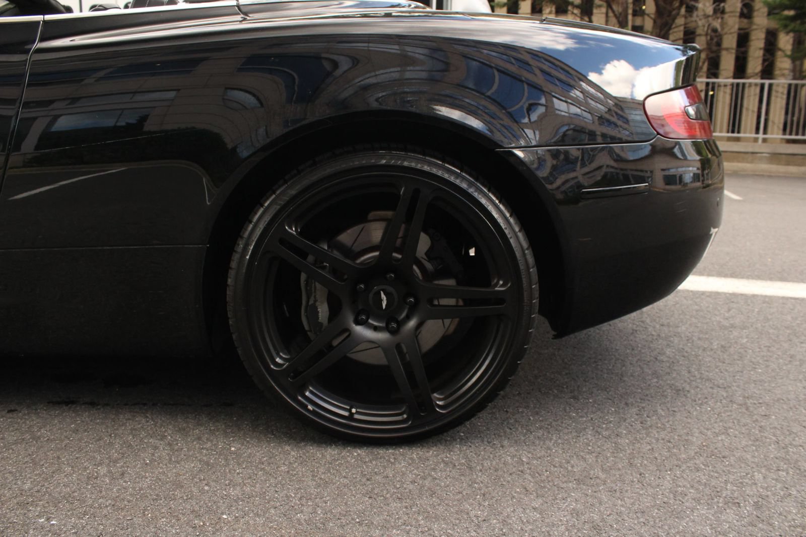 Used 2006 Aston Martin DB9 Volante RWD image 14
