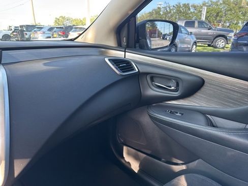 Used 2018 Nissan Murano SV image 30