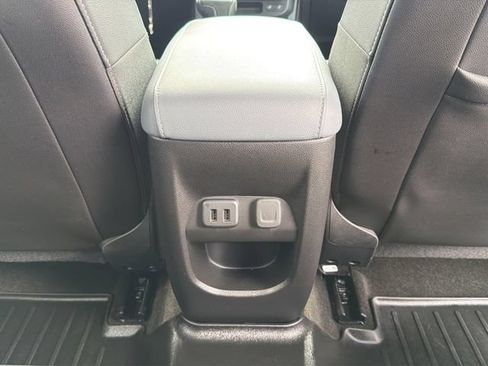 Used 2018 Chevrolet Colorado Z71 w/ Z71 Midnight Edition AWD/4WD image 26