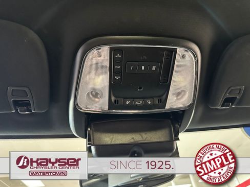 Certified 2022 Jeep Grand Cherokee Limited AWD/4WD image 34