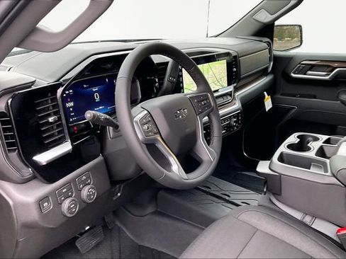 New 2026 Chevrolet Silverado 1500 RST w/ Convenience Package II AWD/4WD image 6