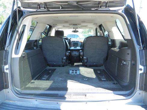 Used 2008 GMC Yukon SLT w/ SLT Preferred Equipment Group AWD/4WD image 10