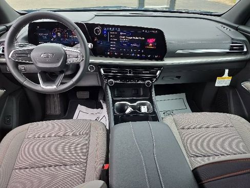 New 2026 Chevrolet Traverse LT w/ Midnight/Sport Edition AWD/4WD image 31