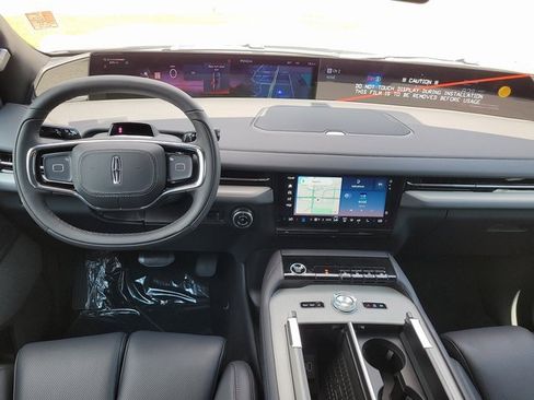 New 2025 Lincoln Navigator Reserve w/ Jet Appearance Package image 9