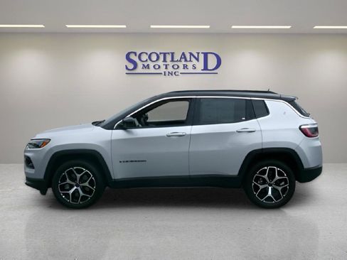 Used 2025 Jeep Compass Limited AWD/4WD image 1