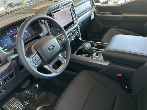 New 2026 Ford F150 XLT w/ XLT Black Appearance Package AWD/4WD image 11