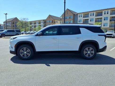New 2026 Chevrolet Traverse LT FWD image 27