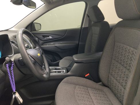 Used 2023 Chevrolet Equinox LT w/ Driver Convenience Package image 17