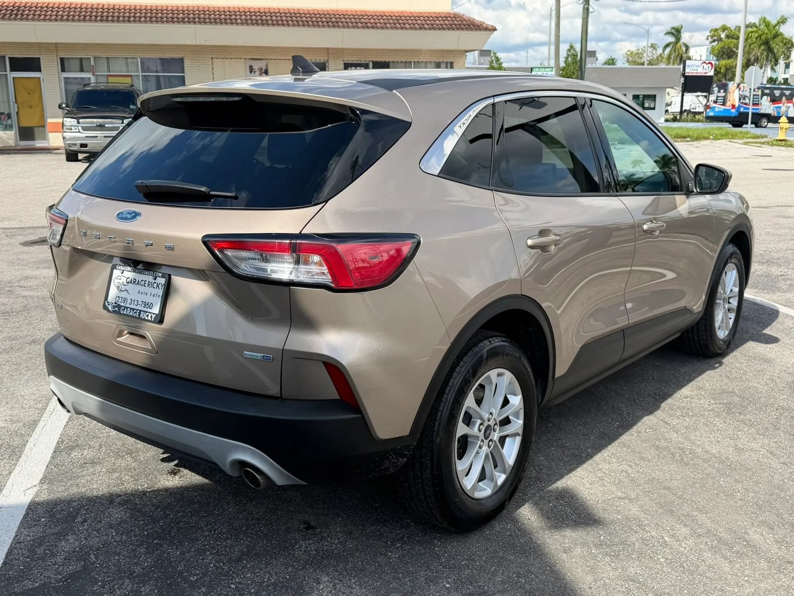 Used 2020 Ford Escape SE AWD/4WD image 5