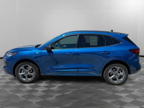 Used 2023 Ford Escape ST-Line w/ Tech Pack #1 AWD/4WD image 2