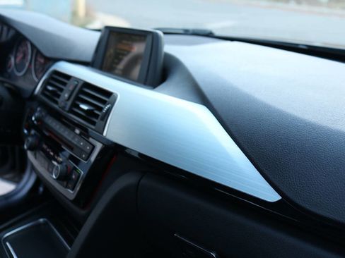 Used 2016 BMW 328i Sedan image 31