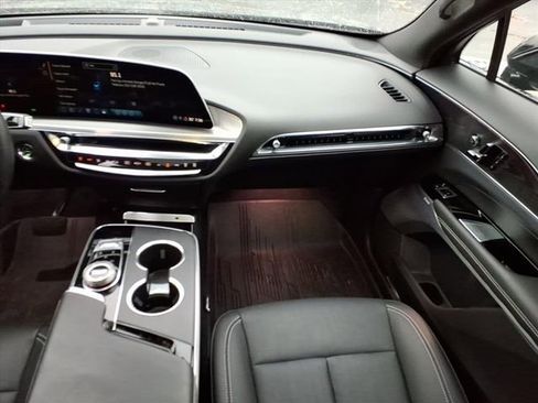 Used 2024 Cadillac Lyriq Luxury w/ LPO, Floor Liner Package image 17