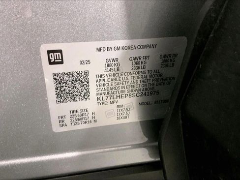 Used 2025 Chevrolet Trax LT w/ LT Convenience Package image 31