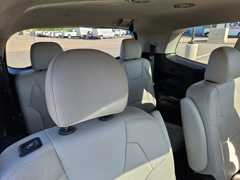 Used 2021 Kia Telluride EX w/ EX Premium Package FWD image 26