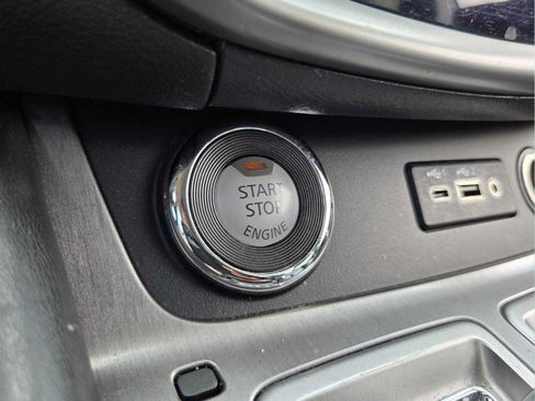 Used 2023 Nissan Murano SV FWD image 25