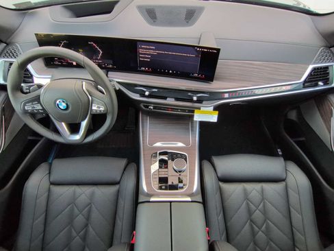 Used 2026 BMW X5 xDrive50e w/ Premium Package AWD/4WD image 16