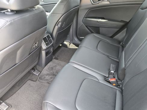 New 2026 Kia Sportage EX FWD image 19