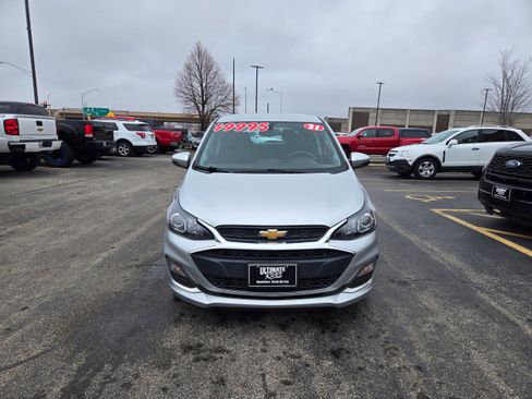 Used 2021 Chevrolet Spark LT image 2