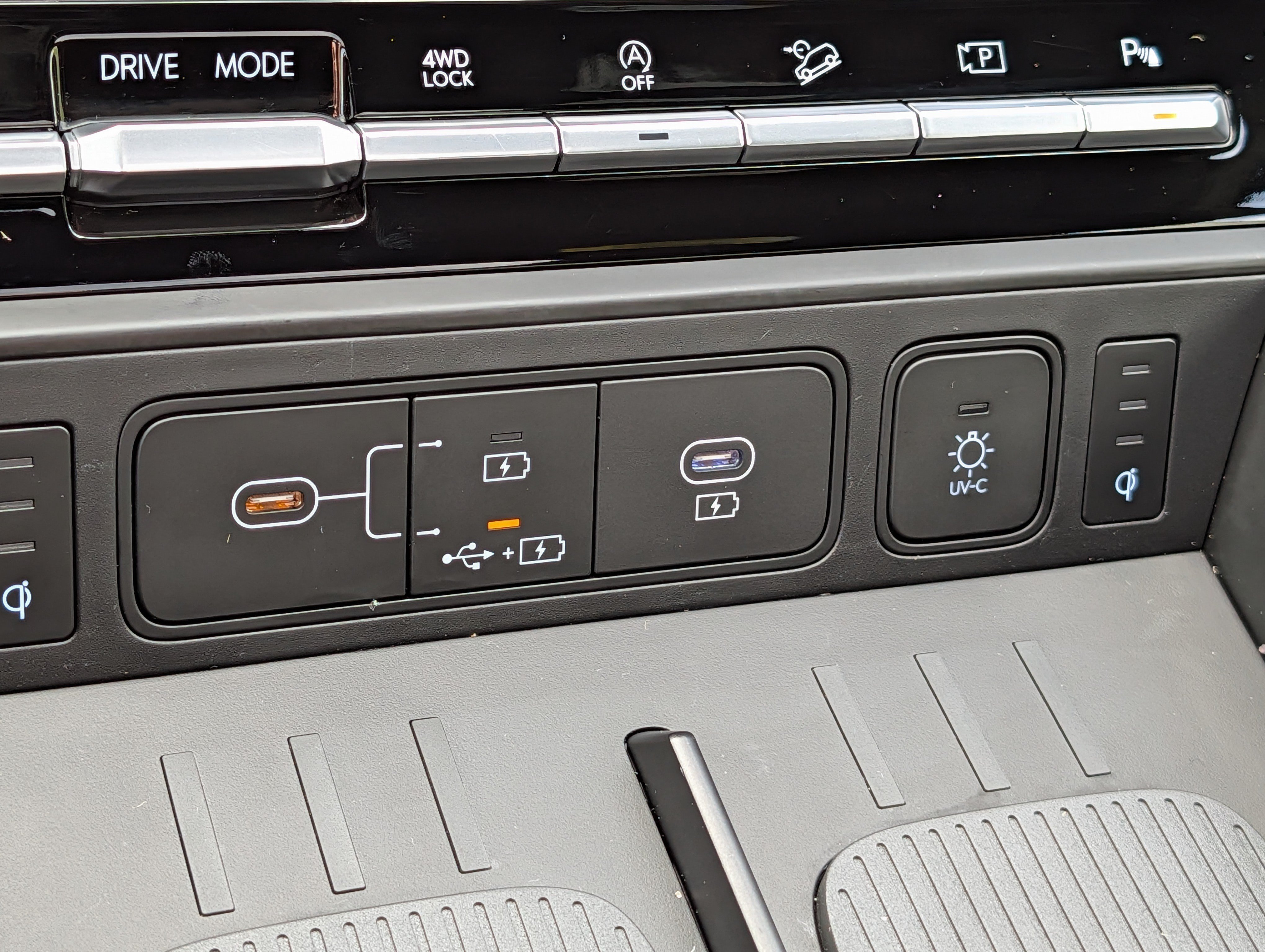 Used 2025 Hyundai Santa Fe Calligraphy AWD/4WD image 28