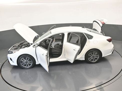 Used 2024 Kia Forte GT-Line image 64