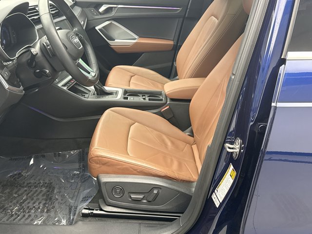 Used 2021 Audi Q3 2.0T Premium Plus w/ Premium Plus Package AWD/4WD image 11