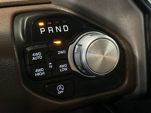Used 2025 RAM 1500 Laramie AWD/4WD image 24