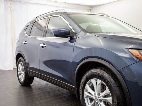 Used 2016 Nissan Rogue SV image 34
