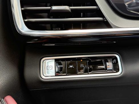 Used 2025 Buick Envision Sport Touring AWD/4WD image 14