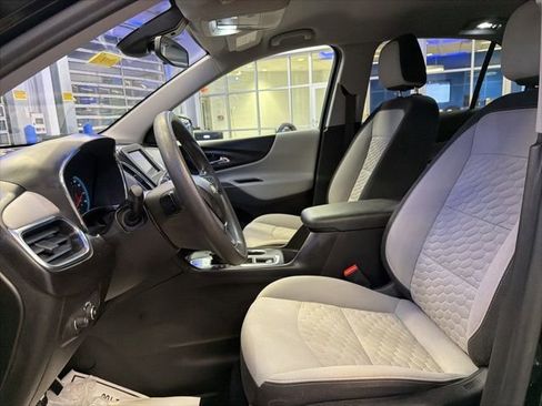Used 2020 Chevrolet Equinox LS w/ LS Convenience Package image 19